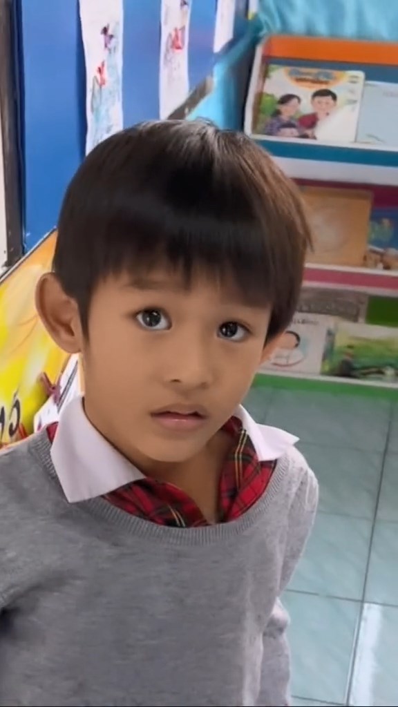 ช๊อตฟีลนักเรียน